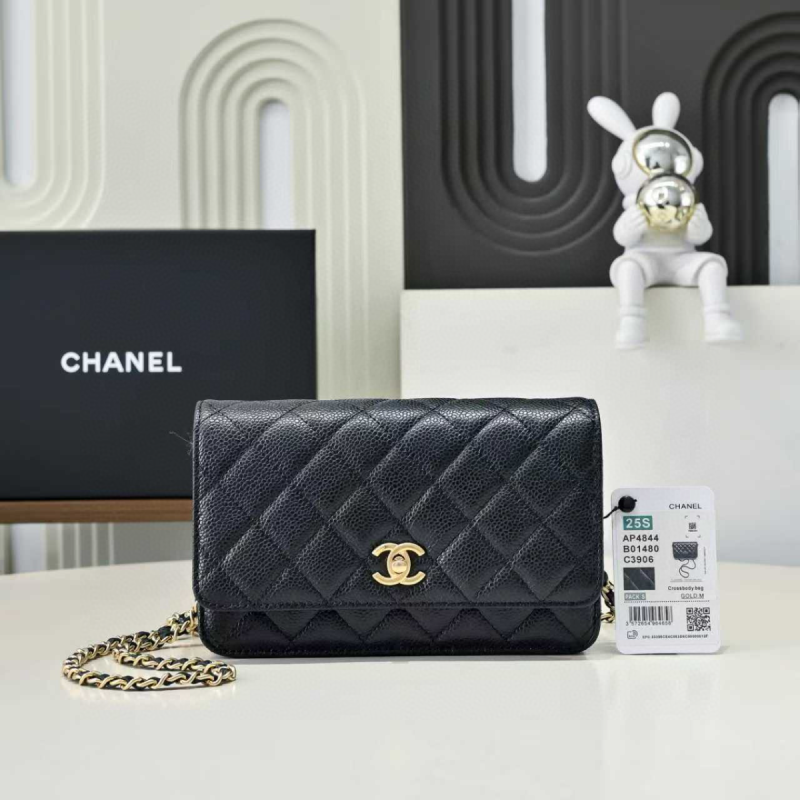 Chanel Classic Wallet on Chain in Grained leather-Black