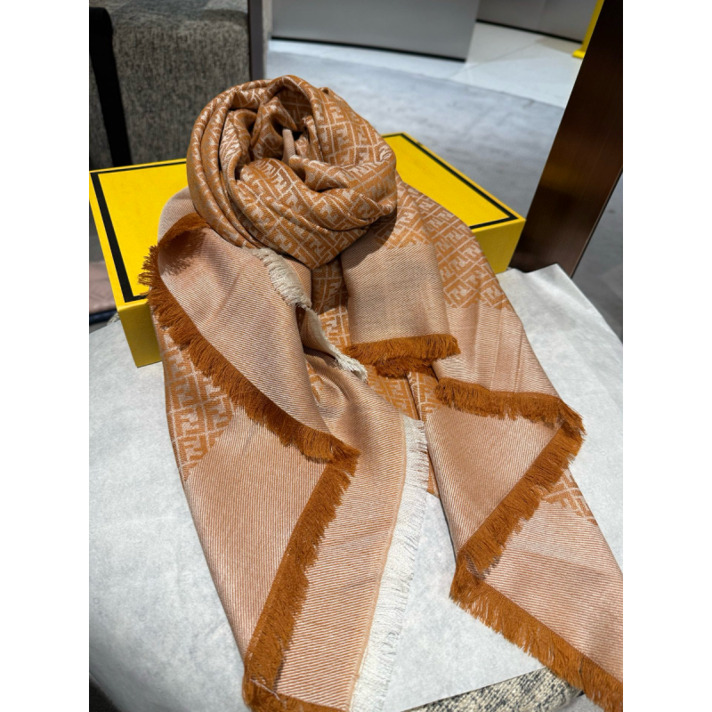 Fendi Seide und Wolle FF Schal