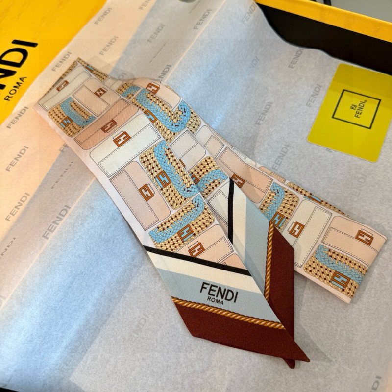 Fendi Seiden Bandeau