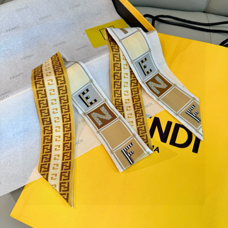 Fendi Seiden Bandeau
