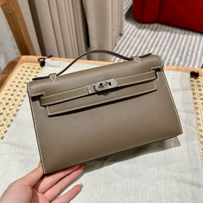 Hermes Kelly Pochette in Epsom Leather-Etoupe