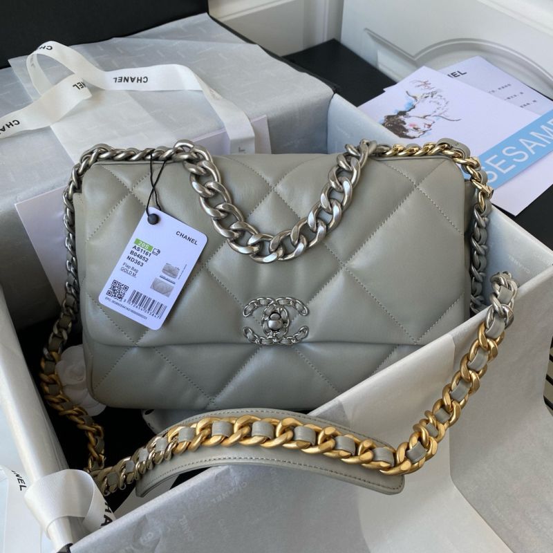 Chanel 19 Large Handbag 