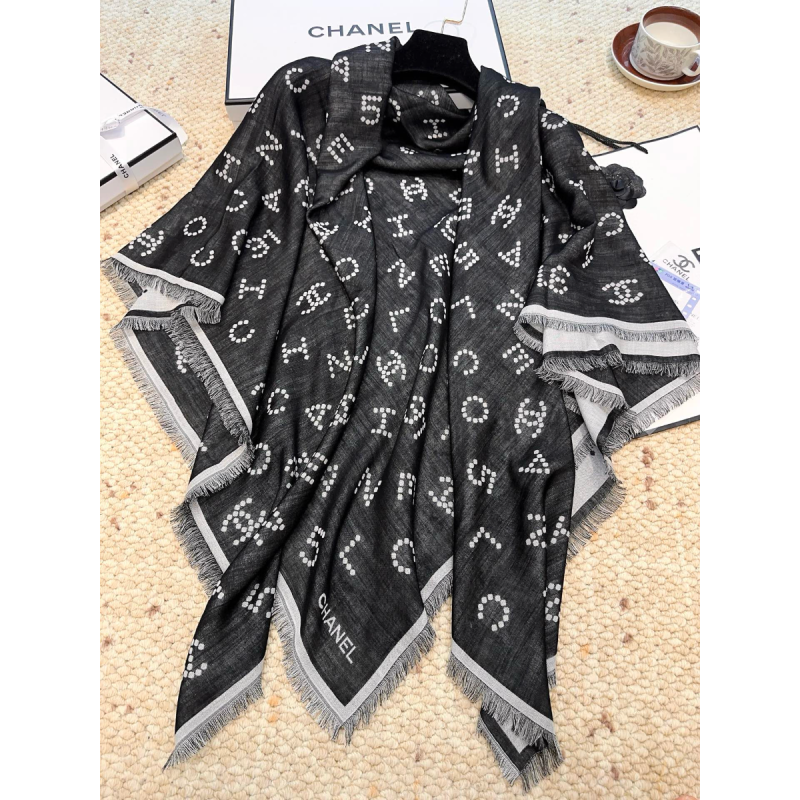 Chanel Seide und Wolle Schal