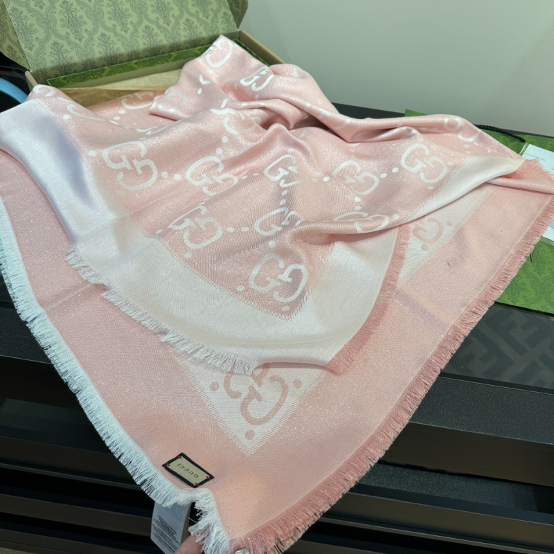 Halstuch aus Seide und Wolle mit GG Jacquard