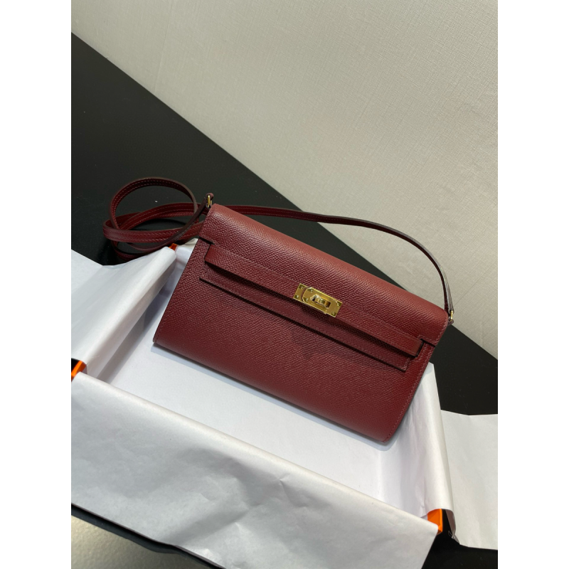Hermes Kelly to go Brieftasche mit Schultergurt-Rouge